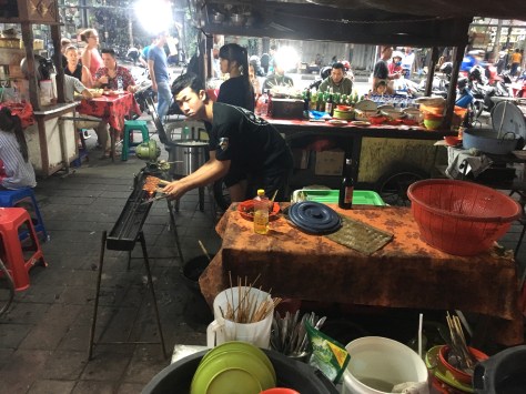 Street food Bali, Ginyar, chicken satay