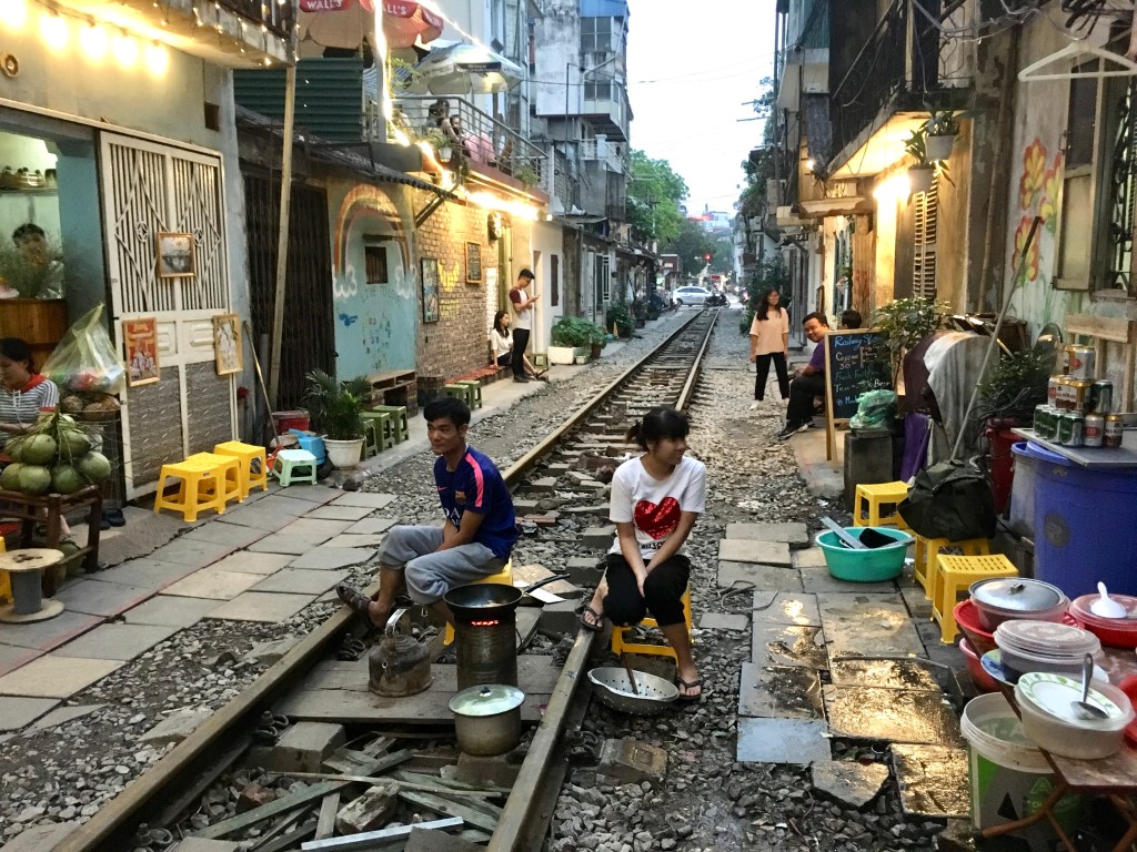 Hanoi, Train Street